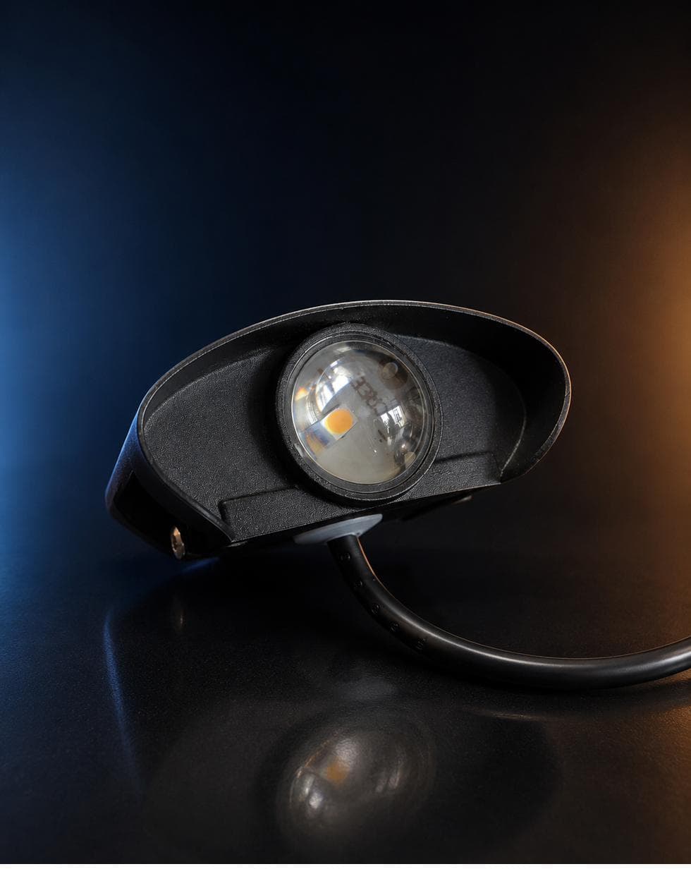 Outdoor Elevation Light 1+1 — black oval housing